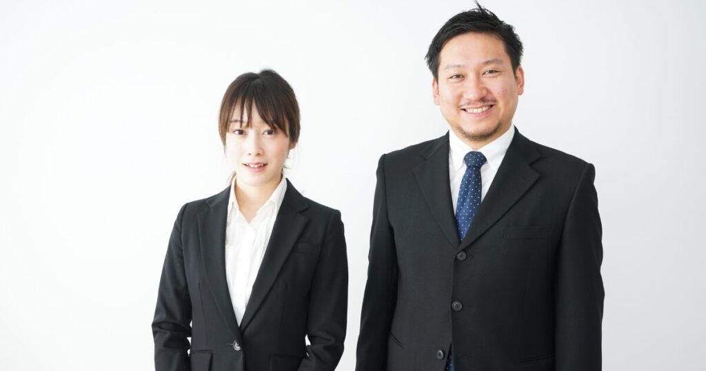 意外と見られている！受付から退室までの面接マナー・服装・持ち物 　